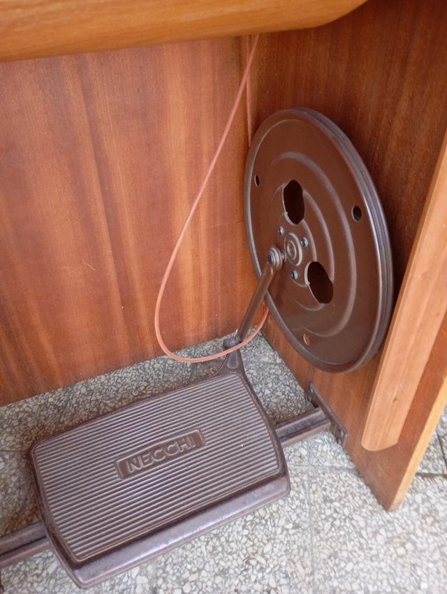 Macchina per cucire vintage