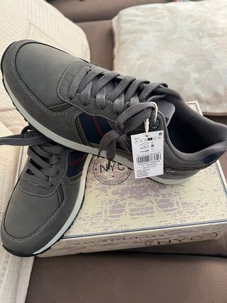 Zapatillas nuevas de hombre