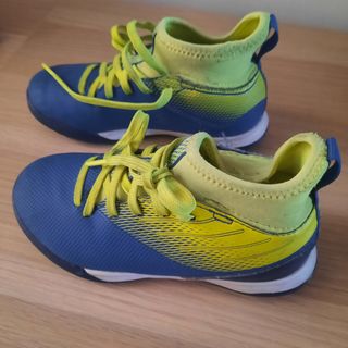Botas de futbol ⚽️ niño 28
