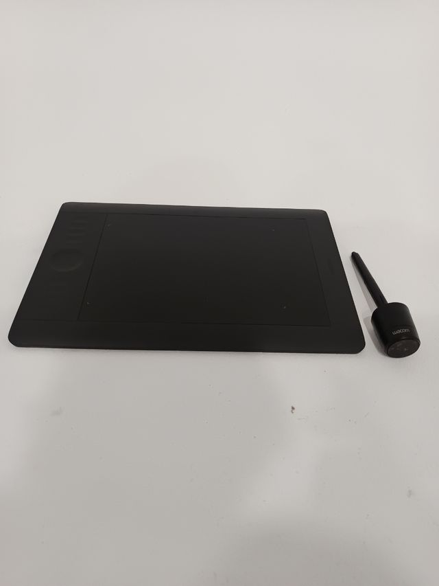 Tableta para dibujar wacom tamaño M