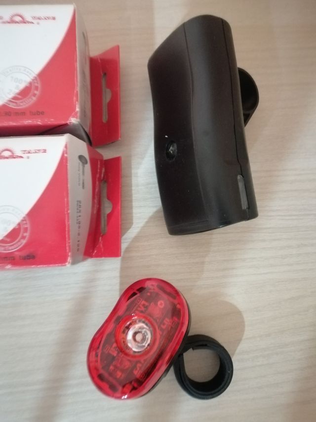 Set ricambio bici due camere d'aria, faro, luce