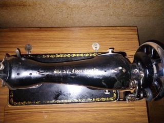 Maquina de coser Alfa