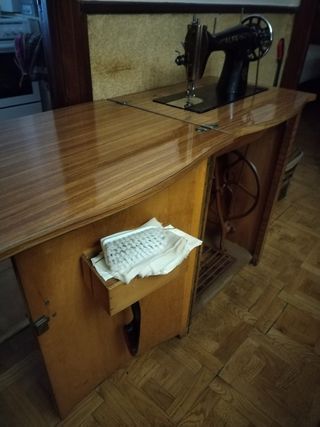 Maquina de coser Alfa