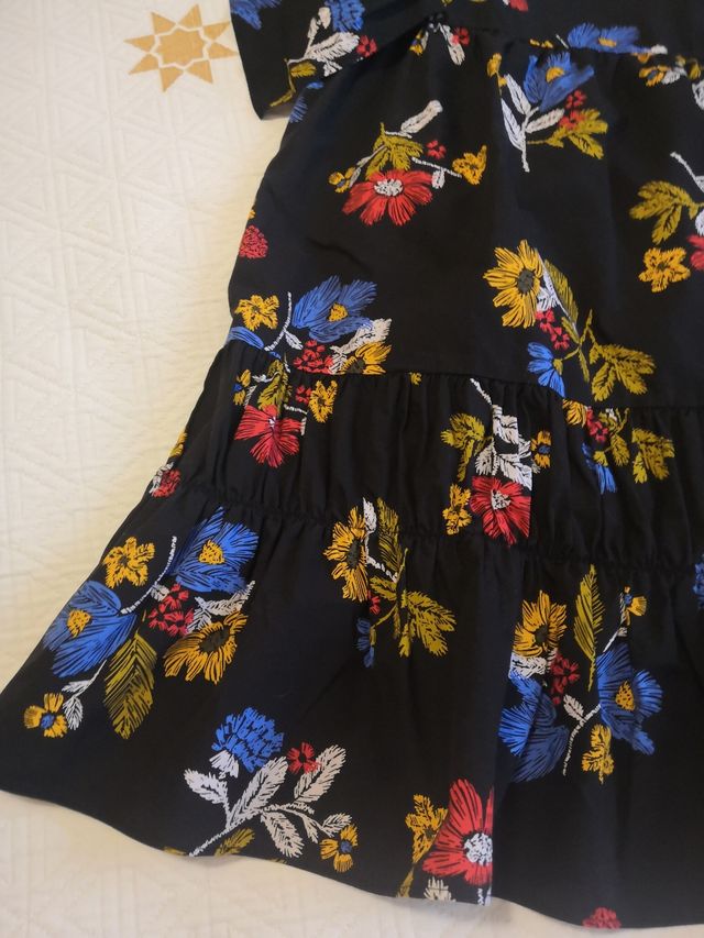 Vestido negro flores zara