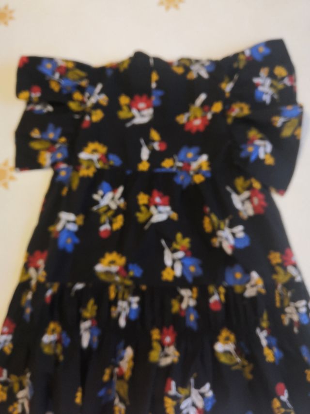 Vestido negro flores zara