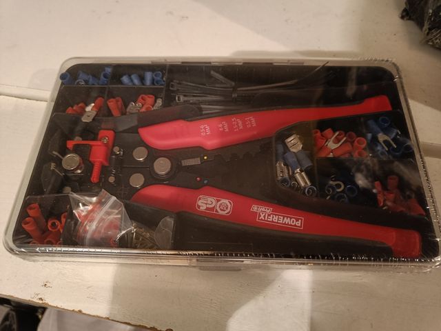 Alicate para crimpar accesorios