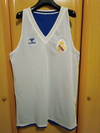 Camiseta Real Madrid basket hummel retro