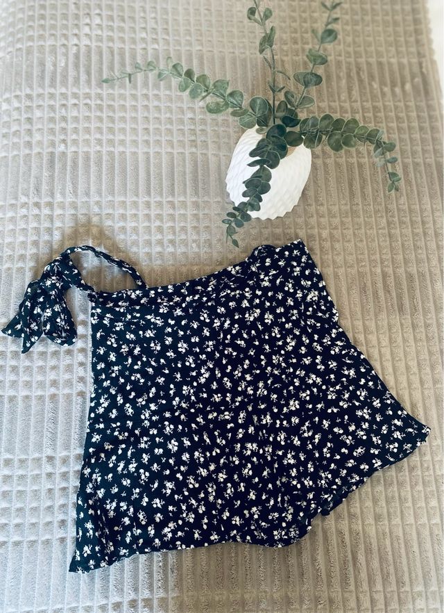 Falda pantalón flores Zara