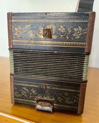 Acordeón Hohner antiguo