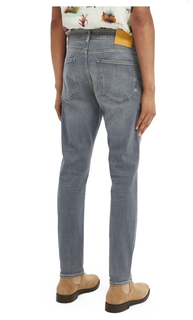 Scotch & Soda. Pantalón vaquero gris. W31 L32