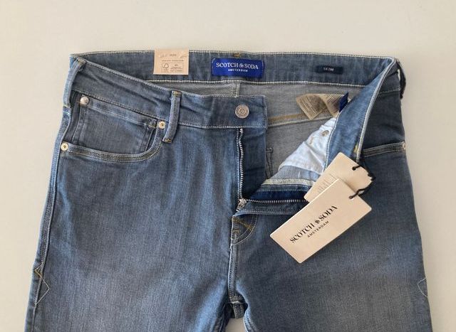 Scotch & Soda. Pantalón vaquero gris. W31 L32