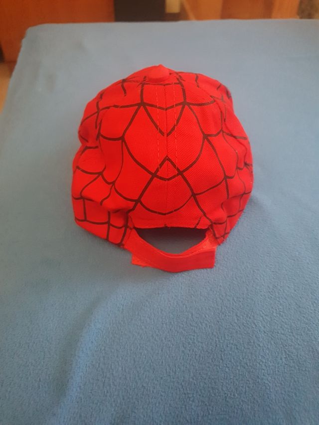 gorra de spiderman