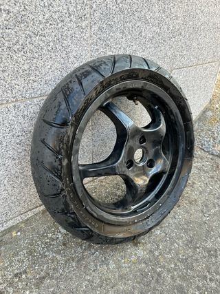 Llanta trasera yamaha aerox