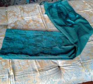 Traje pantalón bordado y lentejuelas Cortefiel