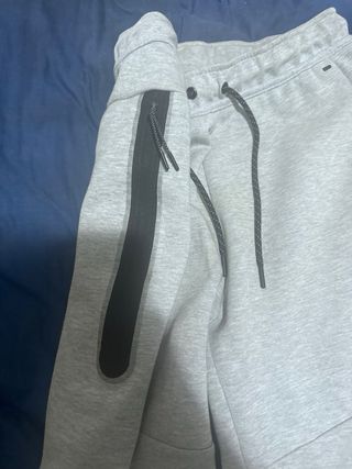 Pantalón tech fleece