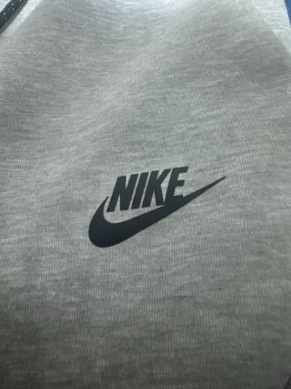 Pantalón tech fleece