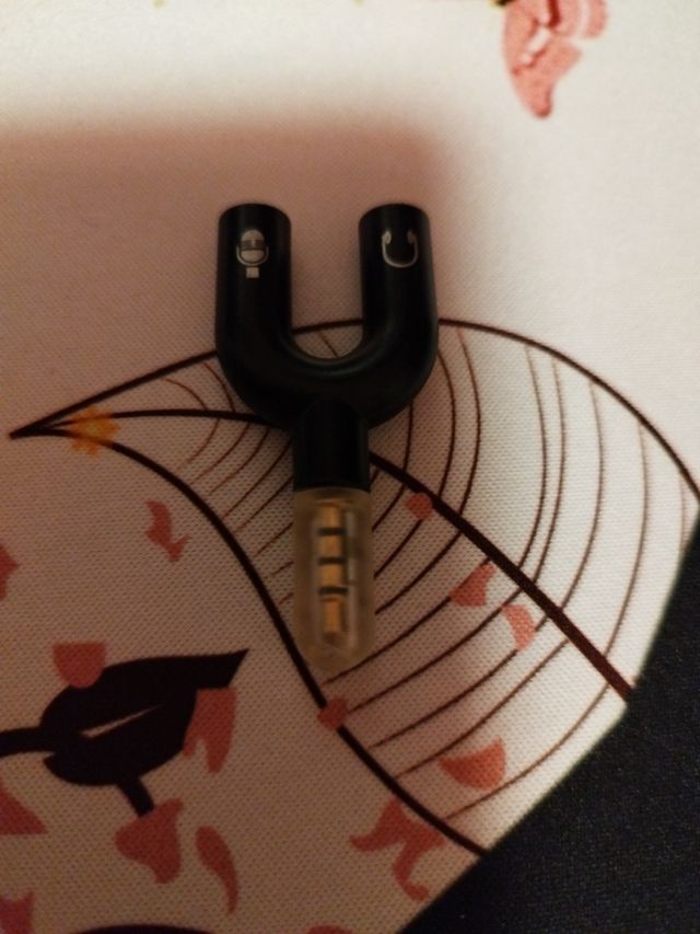 Adaptador de conector de auriculares