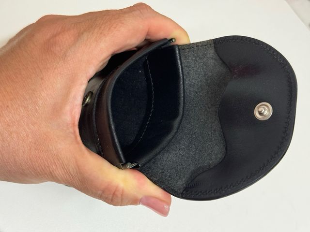 Portamonete in pelle e argento