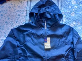 Chaqueta cortaviento unisex