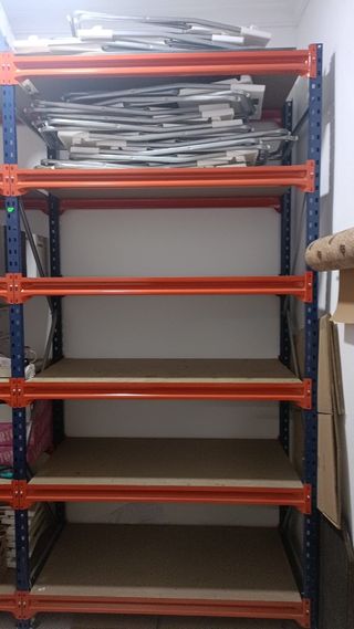 Estanteria reforzada