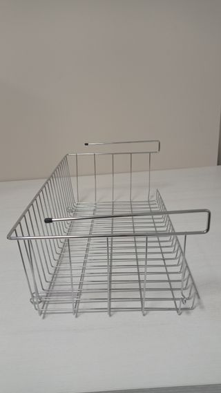 CESTA METAL PARA COLGAR EN BALDAS