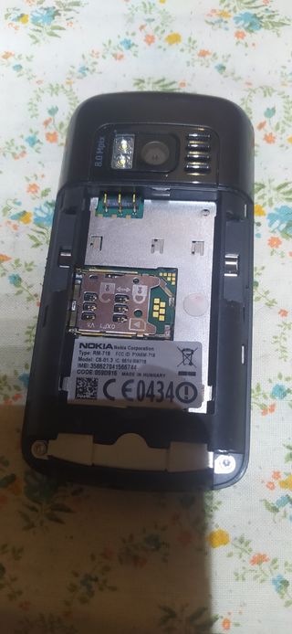 NOKIA C6-01 libre