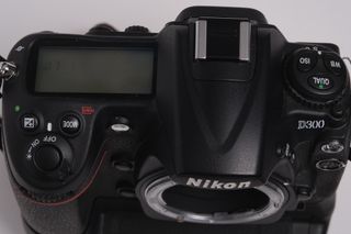 Nikon D300 + Objetivo Tamron SP 17-50 mm F/2.8