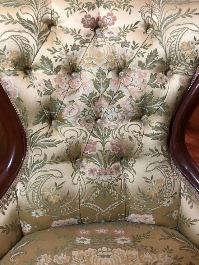 Bonito y elegante sillón de dormitorio