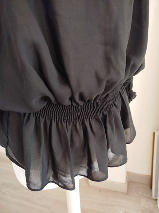 Blusa negra de Zara