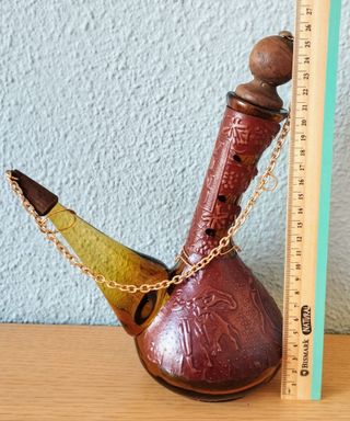 Porrón antiguo de vino