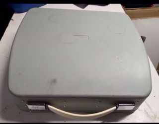 máquinas de escribir de varios modelos.