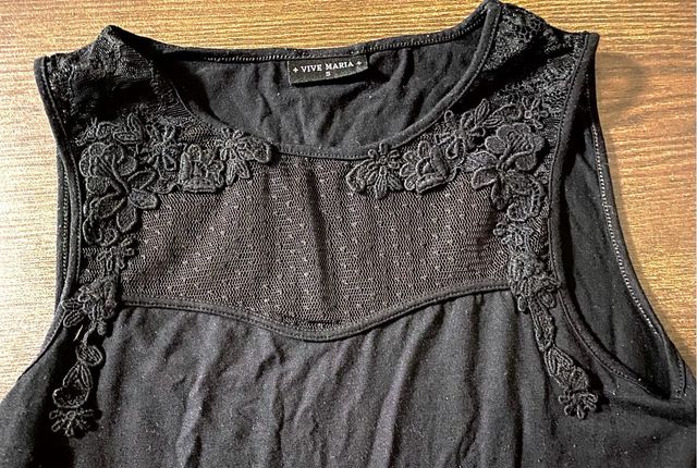 Canotta con trasparenza