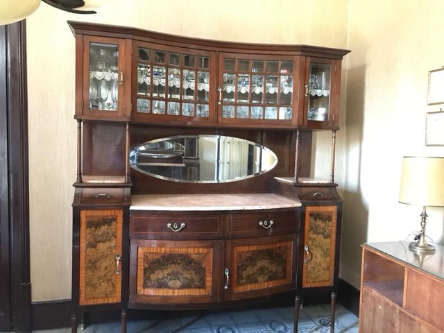 Comedor antiguo art-decó y lámpara de bohemia