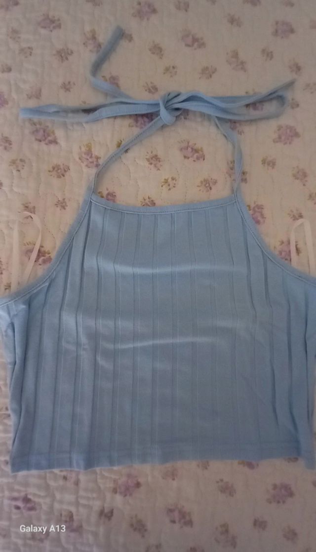 Set due top crop spalle scoperte