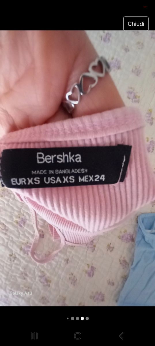 Set due top crop spalle scoperte