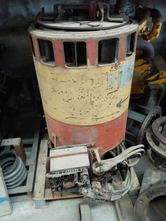 Alternador Caterpillar 300Kva