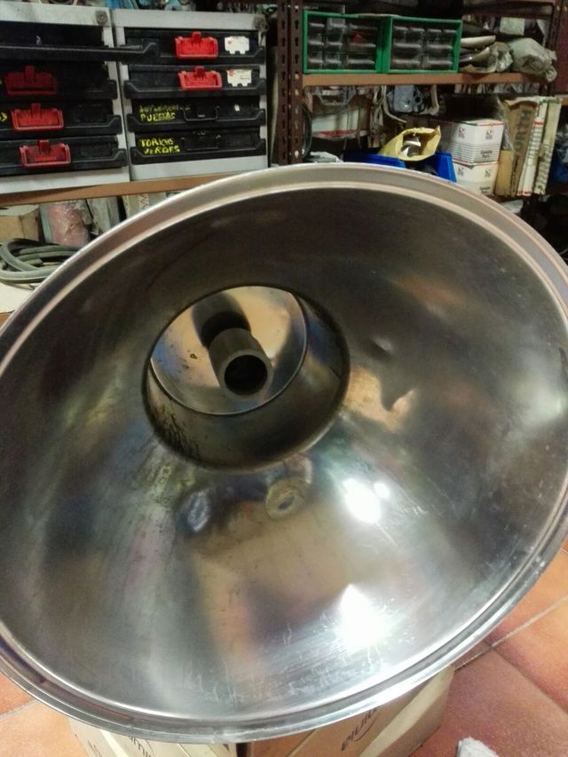 Plafones metálicos para lámparas industriales