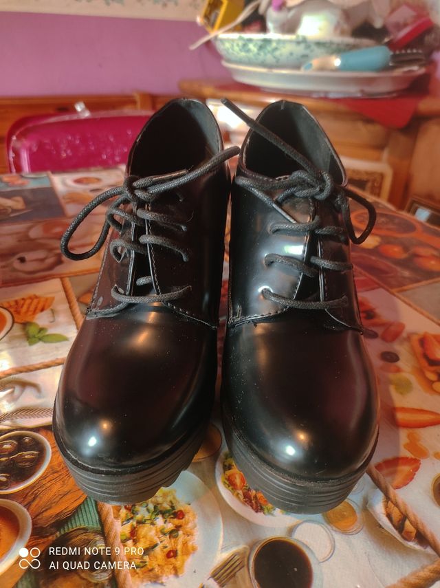 Scarpe donna con comodo tacco alto e gro