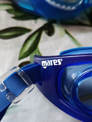 Occhiali per piscina