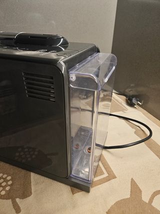 Cafetera Nespresso Delonghi