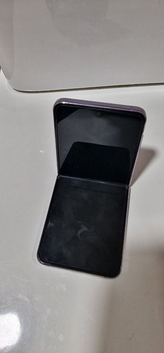 Samsung galaxy flip4