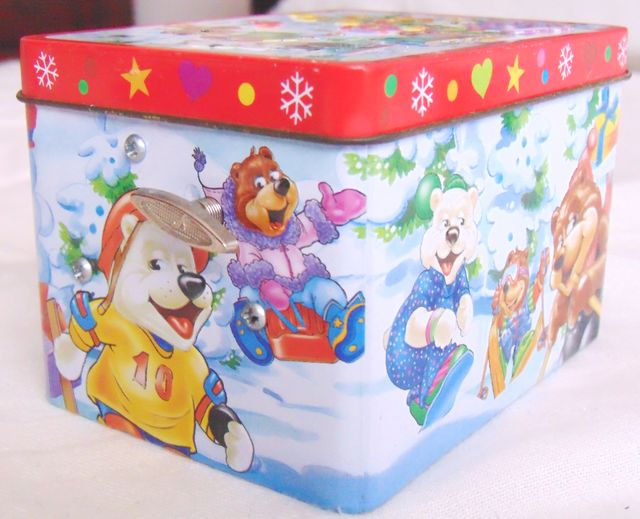 Scatola metallo con carillon