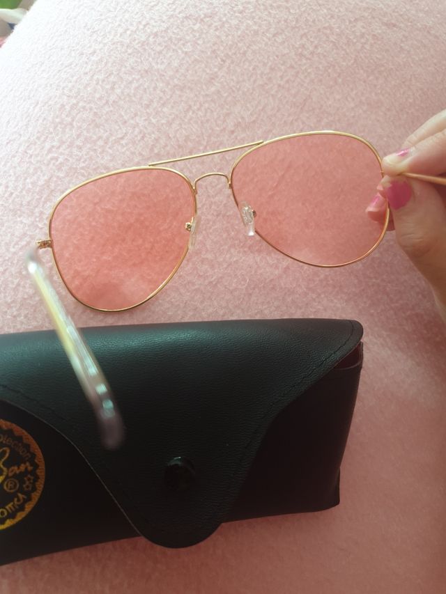 Gafas de sol rosas