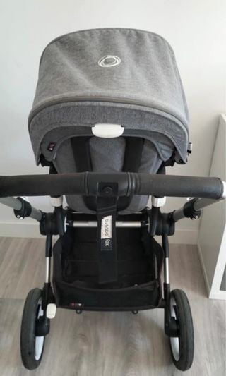 Bugaboo fox + saco de invierno de color gris 