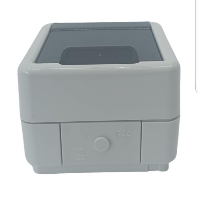 NUEVO Enchufe con tapa, intemperie GIRA 044030