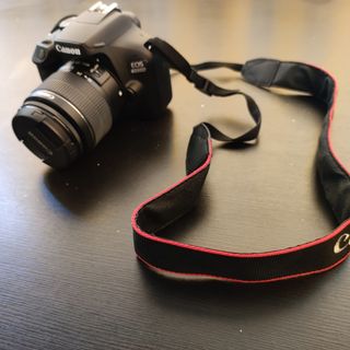 Cámara de fotos canon eos 4000D