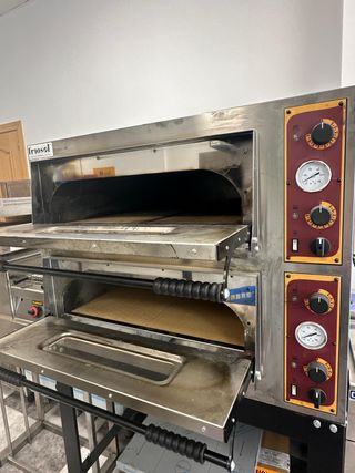 HORNO DE PIZZA DOBLE ELÉCTRICO + MESA SOPORTE