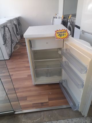 Nevera 0,85x0,55 blanco