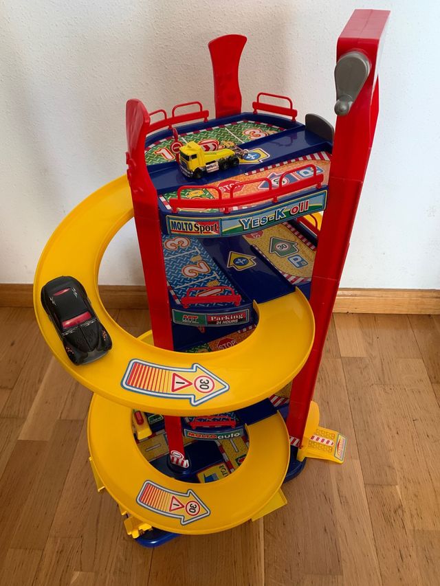 Juguete Garaje Marca Molto