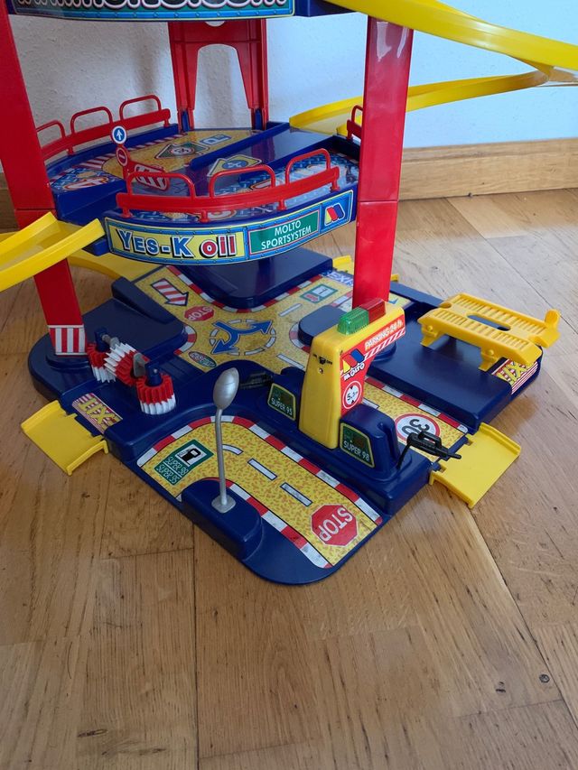 Juguete Garaje Marca Molto